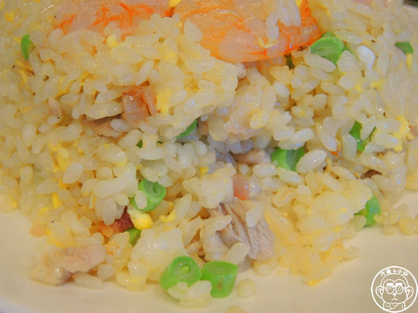 樂天皇朝(微風信義)：呷飽祙【台北信義･樂天皇朝】八色小籠包來台插旗