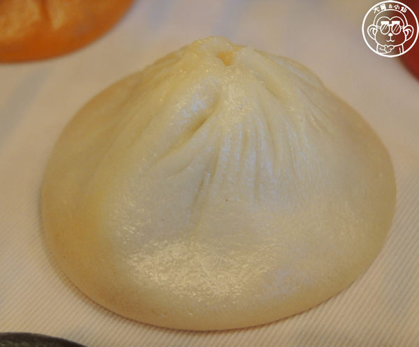 樂天皇朝(微風信義)：呷飽祙【台北信義･樂天皇朝】八色小籠包來台插旗