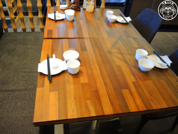 樂天皇朝(微風信義)：呷飽祙【台北信義･樂天皇朝】八色小籠包來台插旗