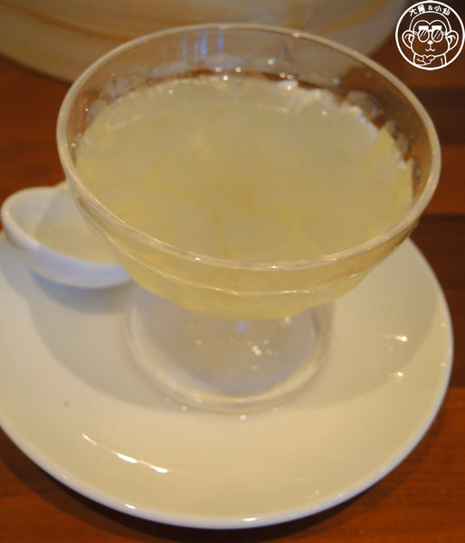 樂天皇朝(微風信義)：呷飽祙【台北信義･樂天皇朝】八色小籠包來台插旗