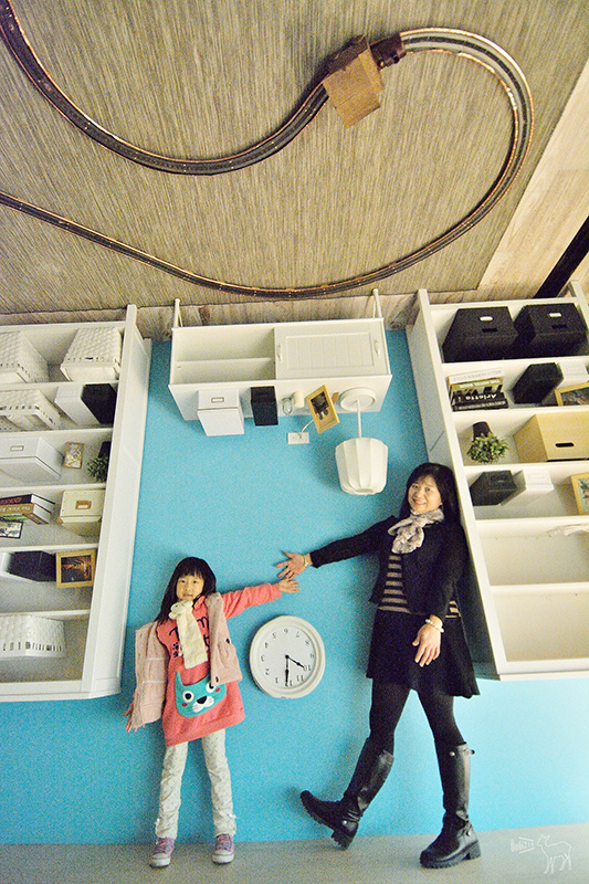 華山顛倒屋 傢具車子飛起來!照片變得像魔法好有趣!台北親子旅遊景點,捷運忠孝新生站善導寺站