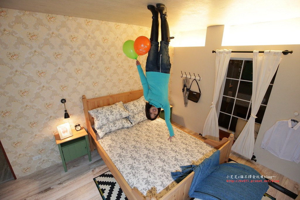 台北華山顛倒屋