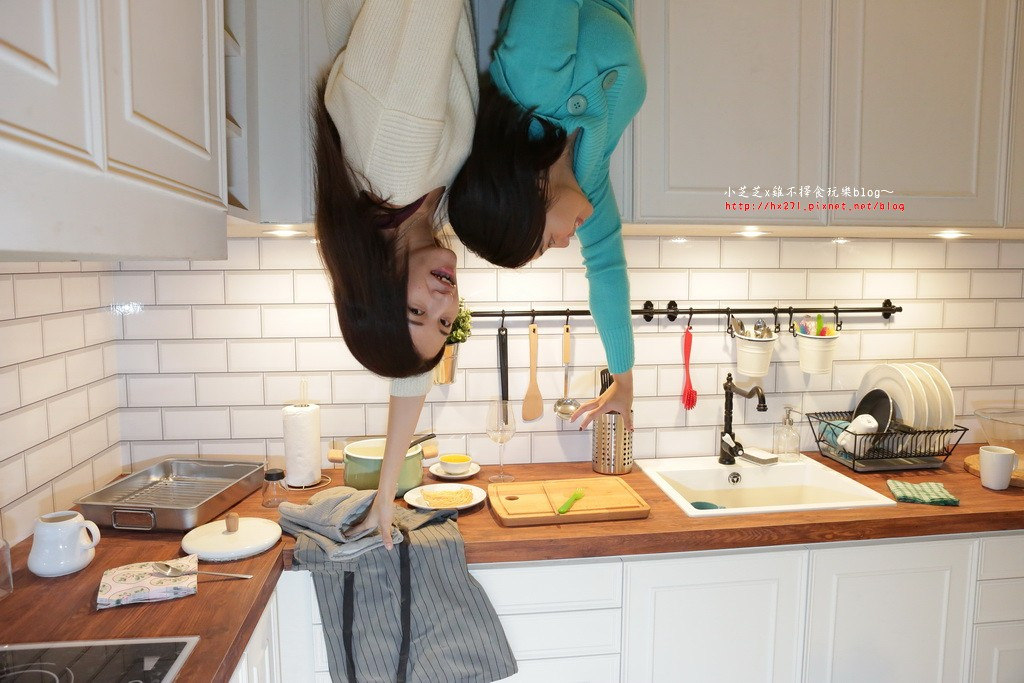 台北華山顛倒屋