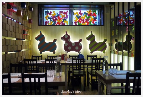 Caffè Rody主題餐廳：Caffè Rody主題餐廳‧全球第一間跳跳馬主題餐廳