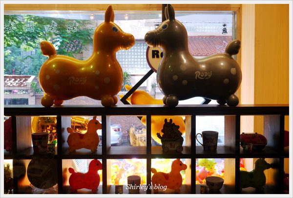 Caffè Rody主題餐廳：Caffè Rody主題餐廳‧全球第一間跳跳馬主題餐廳