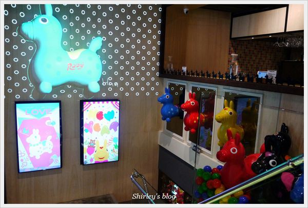 Caffè Rody主題餐廳：Caffè Rody主題餐廳‧全球第一間跳跳馬主題餐廳