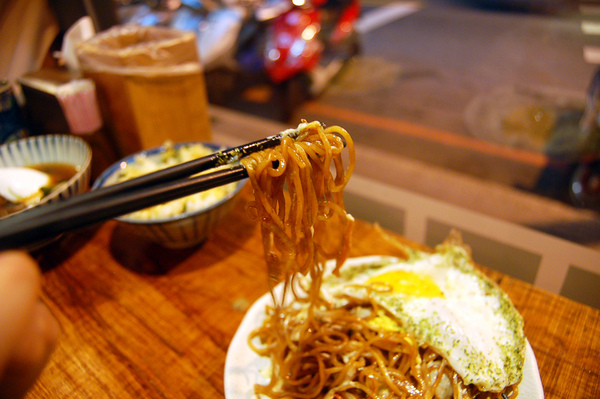 故事 ストーリー串燒 酒場：※口碑券『嚐』台中||西區-故事 ストーリー串燒 酒場-美食為主，故事為輔！