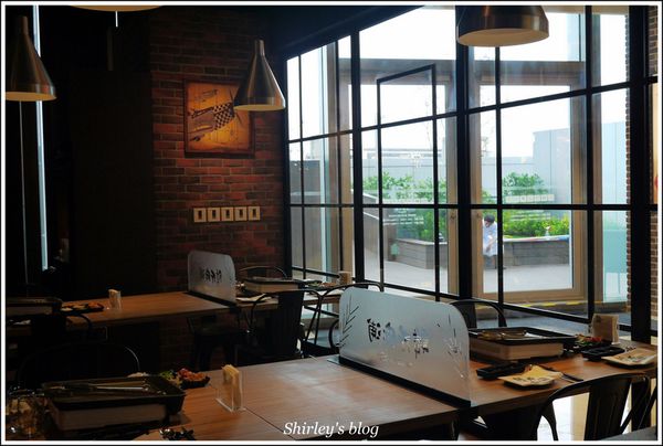 韓斤麻浦 炙鐵五花燒肉：捷運市政府站‧韓斤麻浦 炙燒五花燒肉~焰彩七味燒(微風信義)