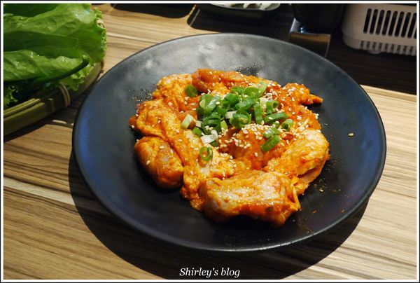 韓斤麻浦 炙鐵五花燒肉：捷運市政府站‧韓斤麻浦 炙燒五花燒肉~焰彩七味燒(微風信義)