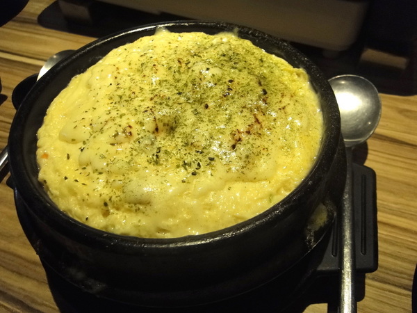 韓斤麻浦 炙鐵五花燒肉：W小姐旅行畫報/ 台北｜食記 韓斤麻浦韓斤麻浦 炙鐵五花燒肉 微風信義 韓式燒烤豬五花Ｘ手工鑄鐵烤盤 焰彩七味燒