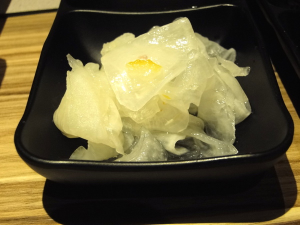 韓斤麻浦 炙鐵五花燒肉：W小姐旅行畫報/ 台北｜食記 韓斤麻浦韓斤麻浦 炙鐵五花燒肉 微風信義 韓式燒烤豬五花Ｘ手工鑄鐵烤盤 焰彩七味燒