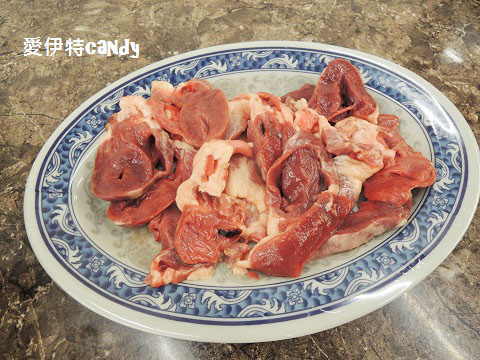 12204068_923242107767477_103987013_o