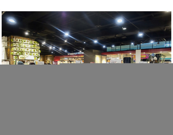 無印良品台南旗艦店(台南旗艦店):【台南市中西區-消費】MUJI BOOKS、Café&Meal MUJI~無印良品台南旗艦店