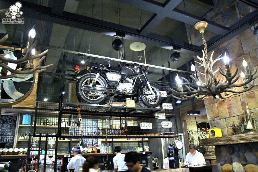 卡菲 小食光 河堤17.JPG