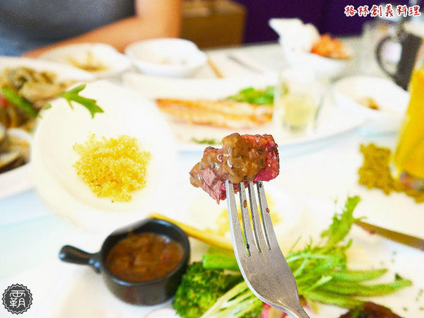 格林創義料理:格林創義料理,低調的義式餐館,五分熟雪花牛排香甜好吃,白酒蛤蠣義大利麵也超澎湃~