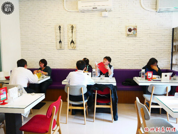 格林創義料理:格林創義料理,低調的義式餐館,五分熟雪花牛排香甜好吃,白酒蛤蠣義大利麵也超澎湃~