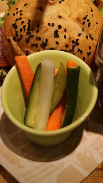 Fanier chef’s burger 費尼主廚漢堡(台北忠孝店):【台北美食】Fanier chef's burger 費尼主廚漢堡-台北忠孝店