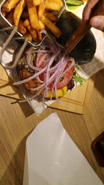 Fanier chef’s burger 費尼主廚漢堡(台北忠孝店):【台北美食】Fanier chef's burger 費尼主廚漢堡-台北忠孝店