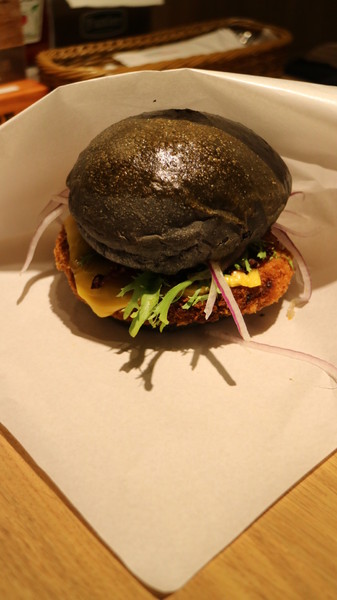 Fanier chef’s burger 費尼主廚漢堡(台北忠孝店):【台北美食】Fanier chef's burger 費尼主廚漢堡-台北忠孝店