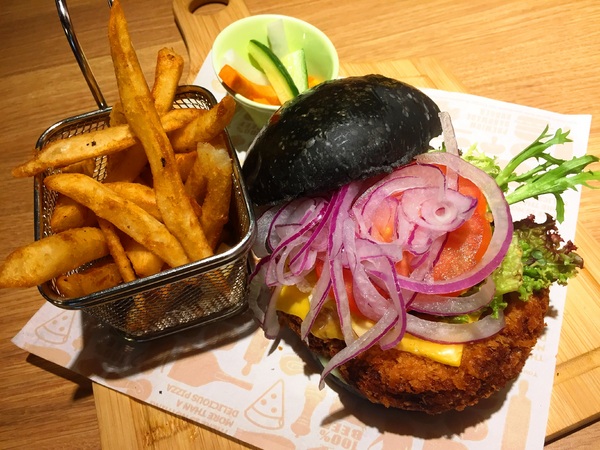 Fanier chef’s burger 費尼主廚漢堡(台北忠孝店):Fanier chef's burger 費尼主廚漢堡 台北忠孝店