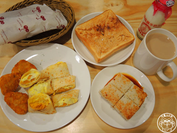 沒事''早事''坐:呷飽祙【台北中山・早事 三明治.漢堡.早午餐】沒事早事坐