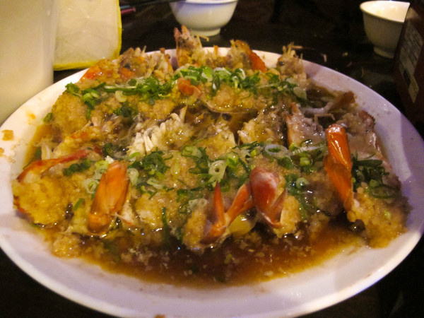 一品活蝦(市民店)：(胖樺食記)台北市一品活蝦·市民店提供多元創意鮮蝦料理。湯品及其他菜色表現依舊亮眼。