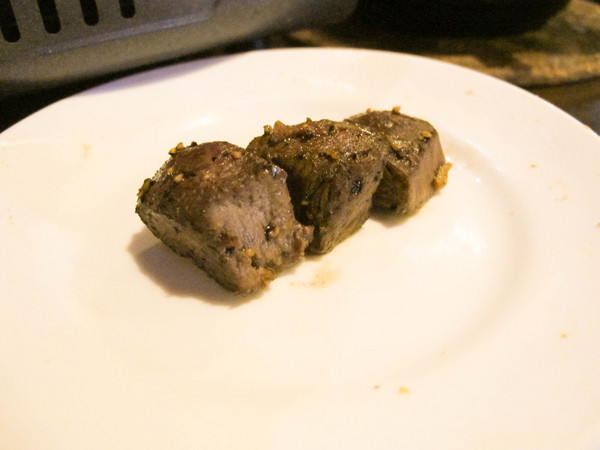 一品活蝦(市民店)：(胖樺食記)台北市一品活蝦·市民店提供多元創意鮮蝦料理。湯品及其他菜色表現依舊亮眼。