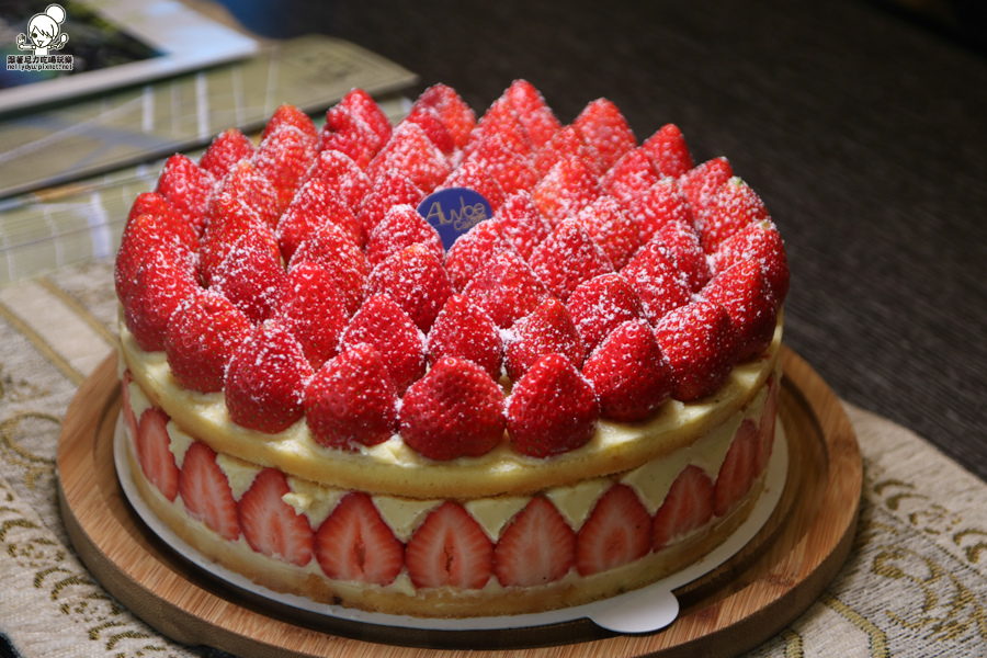 Aluvbe Cakery 艾樂比 可麗露 法式草莓蛋糕 手工甜點 網購 (5 - 40).jpg