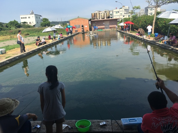 Go Bear溝貝親子休閒農莊：[新竹竹北親子遊] Go Bear 溝貝親子休閒農莊*撈魚*玩沙.玩水.釣魚 休閒的好趣處