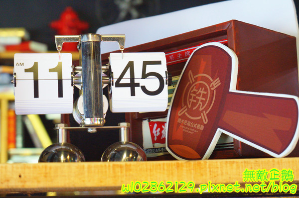 鐵木匠複合式餐廳：【台南-永康區】站著拍+坐著拍=怎麼拍都好看!~自拍神器《鐵木匠複合式餐廳》