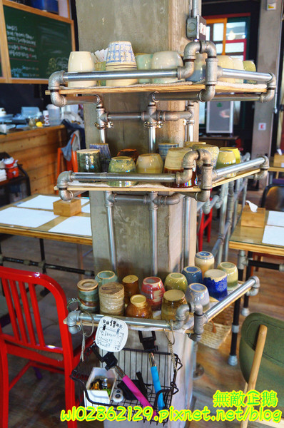 鐵木匠複合式餐廳：【台南-永康區】站著拍+坐著拍=怎麼拍都好看!~自拍神器《鐵木匠複合式餐廳》