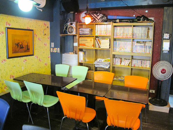 義麵屋:(胖樺食記)新北福和路巷弄小店義麵屋。飯麵各類樣式小品包羅萬象。兩百元即可外送。