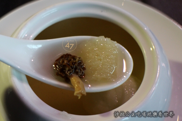 台北四七名人宴：重現失傳70年黑官膳『台北四七名人宴』微風信義