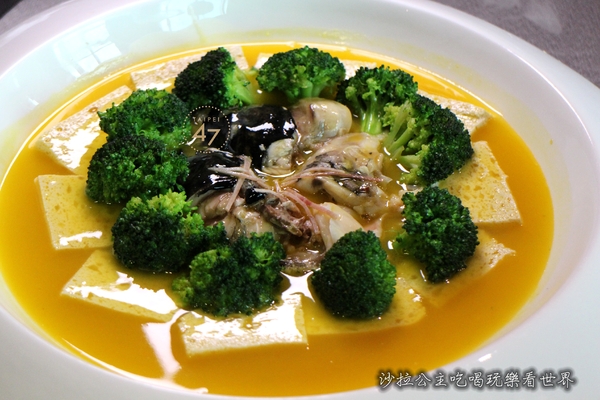 台北四七名人宴：重現失傳70年黑官膳『台北四七名人宴』微風信義