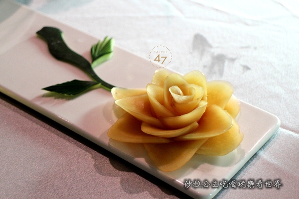 台北四七名人宴：重現失傳70年黑官膳『台北四七名人宴』微風信義