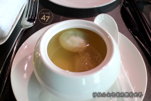 台北四七名人宴：重現失傳70年黑官膳『台北四七名人宴』微風信義