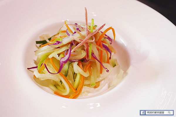 台北四七名人宴:◆台北微風信義。捷運市政府站【台北四七名人宴】民初盛宴極緻享受。宋美齡、張愛玲珍愛典藏名菜。星洲廚界教父黃清標&南京至尊廚王游海聯手來台獻藝