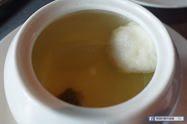 台北四七名人宴:◆台北微風信義。捷運市政府站【台北四七名人宴】民初盛宴極緻享受。宋美齡、張愛玲珍愛典藏名菜。星洲廚界教父黃清標&南京至尊廚王游海聯手來台獻藝