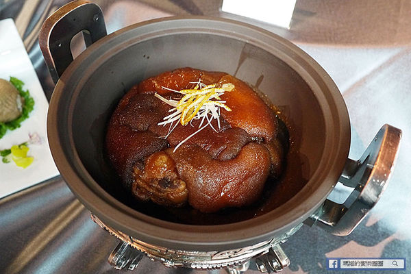 台北四七名人宴:◆台北微風信義。捷運市政府站【台北四七名人宴】民初盛宴極緻享受。宋美齡、張愛玲珍愛典藏名菜。星洲廚界教父黃清標&南京至尊廚王游海聯手來台獻藝