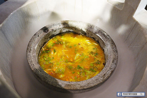 台北四七名人宴:◆台北微風信義。捷運市政府站【台北四七名人宴】民初盛宴極緻享受。宋美齡、張愛玲珍愛典藏名菜。星洲廚界教父黃清標&南京至尊廚王游海聯手來台獻藝