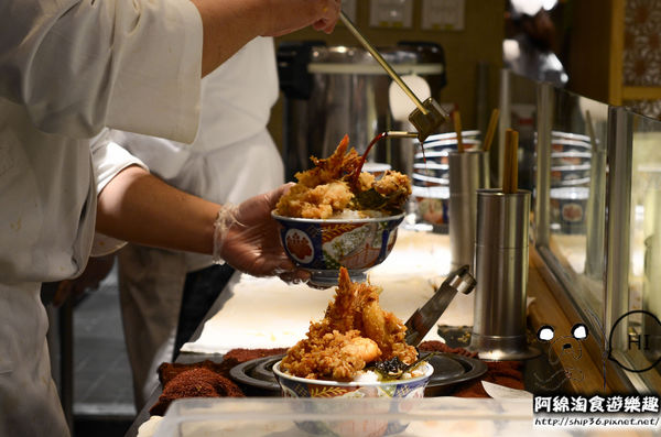 【台北日式】【北捷台北車站】金子半之助-想吃要趁早來，日本第一天丼排隊名店隆重登台!!．江戶前天丼/上天丼/天丼/微風美食
