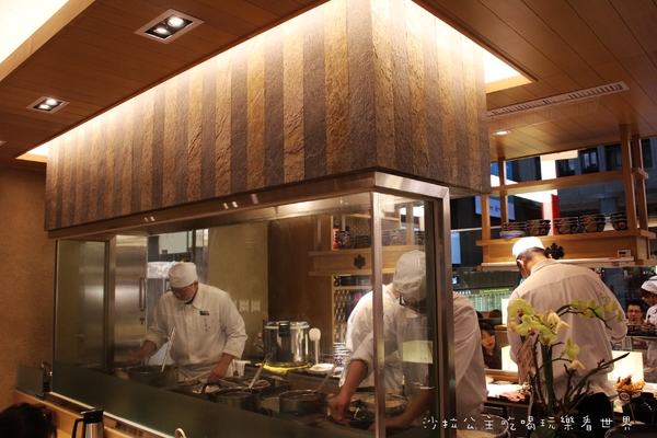 金子半之助：日本第一天丼『金子半之助』東京超熱門必吃排隊名店/台北微風/丼飯