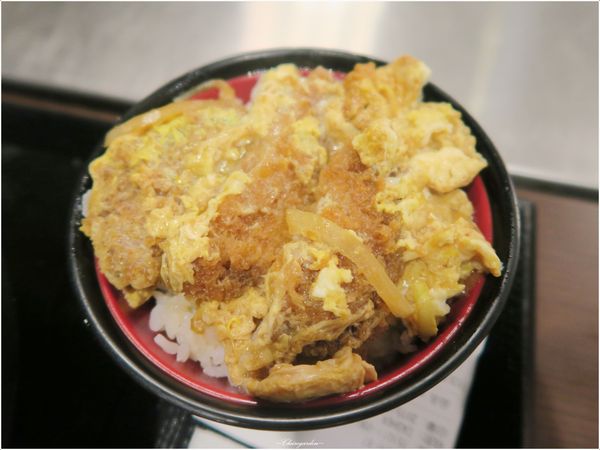 名代富士蕎麥麵(新光南西店)：台北 捷運中山站 名代富士蕎麥麵~平價蕎麥麵+丼飯一次享受