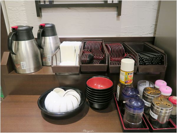 名代富士蕎麥麵(新光南西店)：台北 捷運中山站 名代富士蕎麥麵~平價蕎麥麵+丼飯一次享受