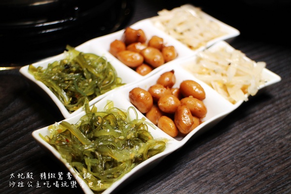 太妃殿個人鴛鴦火鍋:永和人氣美食『太妃殿 個人鴛鴦火鍋』麻辣/養生/昆布鍋