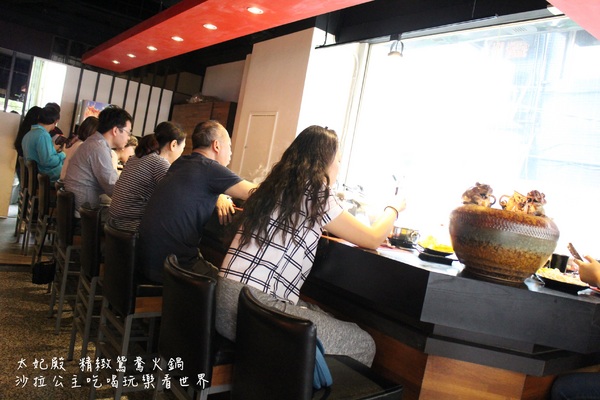 太妃殿個人鴛鴦火鍋:永和人氣美食『太妃殿 個人鴛鴦火鍋』麻辣/養生/昆布鍋