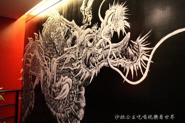 赤から鍋 Akakara(中山旗艦店)：日本名古屋甲羅餐飲集團最大的火鍋連鎖店『赤から鍋 Akakara(中山旗艦店)』台北中山火鍋