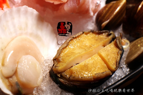 赤から鍋 Akakara(中山旗艦店)：日本名古屋甲羅餐飲集團最大的火鍋連鎖店『赤から鍋 Akakara(中山旗艦店)』台北中山火鍋