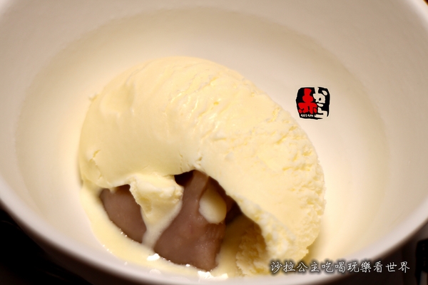 赤から鍋 Akakara(中山旗艦店)：日本名古屋甲羅餐飲集團最大的火鍋連鎖店『赤から鍋 Akakara(中山旗艦店)』台北中山火鍋