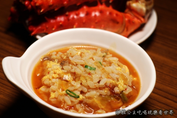 赤から鍋 Akakara(中山旗艦店)：日本名古屋甲羅餐飲集團最大的火鍋連鎖店『赤から鍋 Akakara(中山旗艦店)』台北中山火鍋